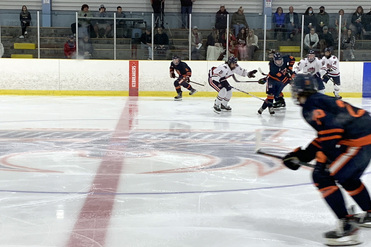 Dundas Sinks Powerplay Goal to Help Lift Thunderbirds Past the Rapids