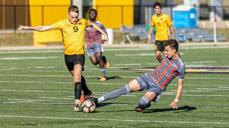 Algoma Thunderbirds Close Out 2022 OUA Season in Waterloo with Losses to the Warriors