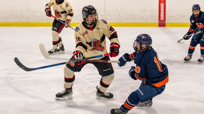 Beavers Hand Thunderbirds a Loss in Sault Ste Marie to Improve to Eleven Straight Wins