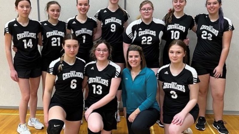 ÉS Saint-Joseph Basketball and Volleyball Teams Move on to Championship Finals