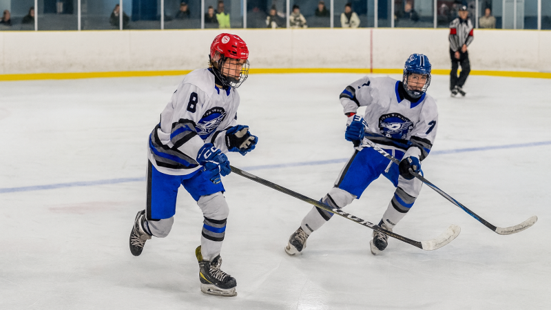 STEELHAWKS STAY PERFECT WITH DOMINANT WIN OVER HUSKIES WITH FOWLER CONTRIBUTING FOUR POINTS
