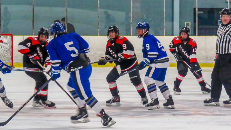 Steelhawks Soar Past Huskies in Season Opener