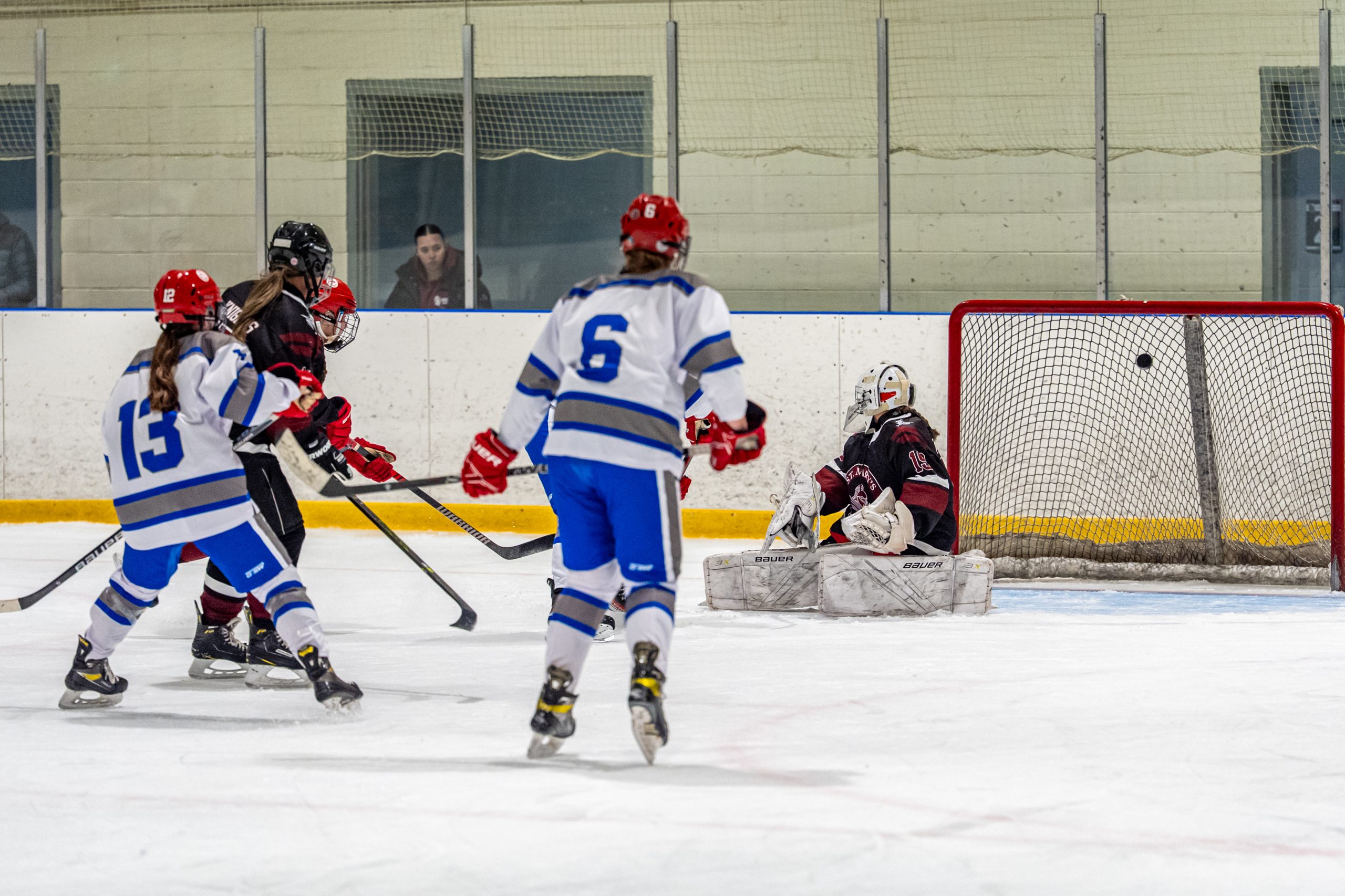 Steelhawks Stay Perfect With High-Scoring Win Over Knights 