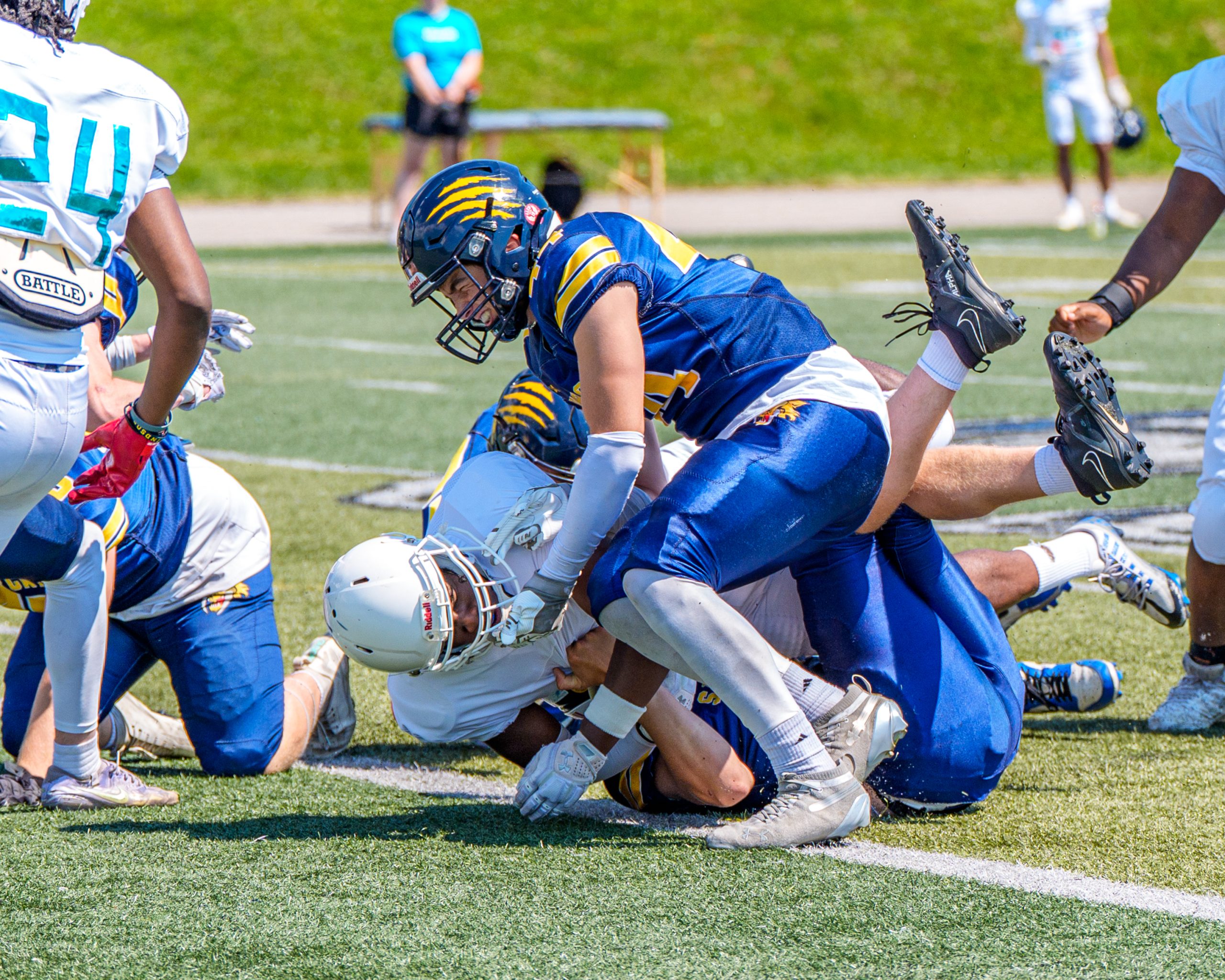 Sabercats Fall in Heartbreaking Final-Second U18 ‘AAA’ OSFL Finish Against Dolphins at Superior Heights