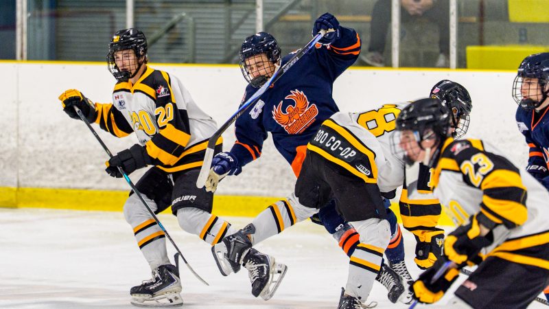 Thunderbirds and Eagles Battle in Preseason Cross-Border Showdown